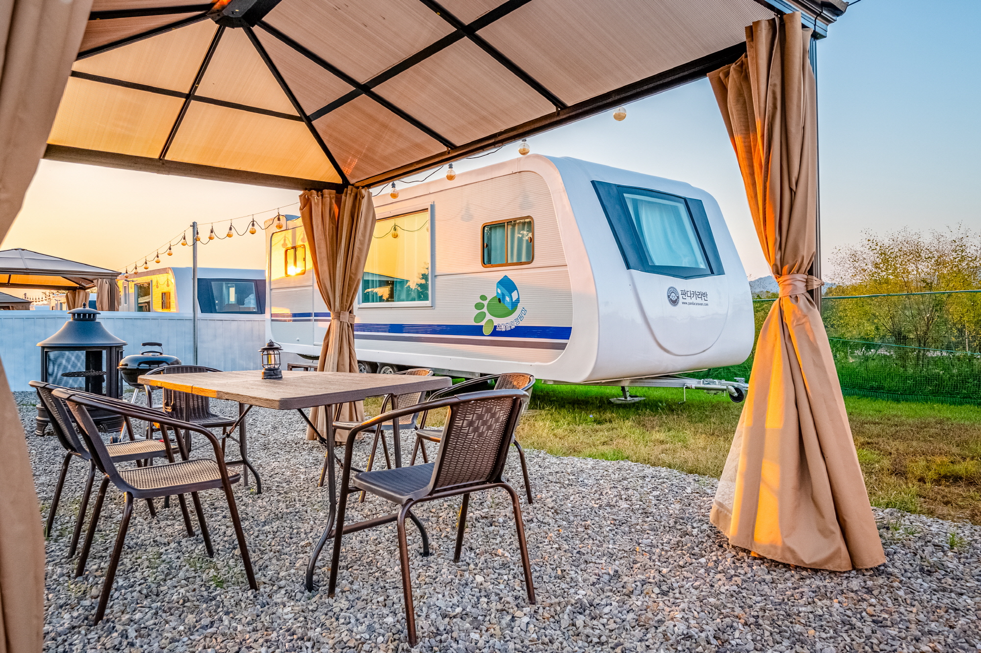 전 객실 개별정원 바베큐장